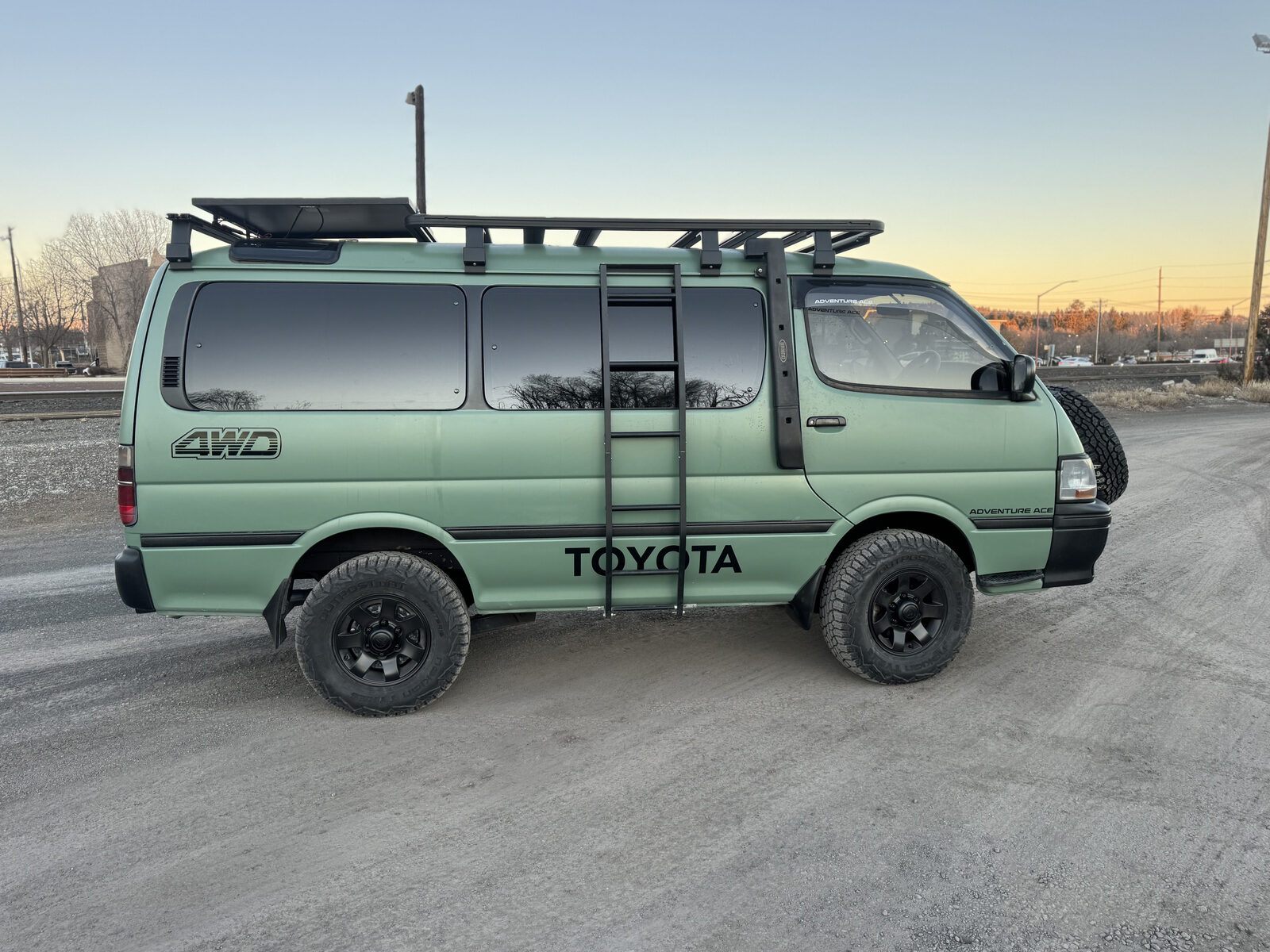 1995 Toyota Adventure Ace 112 photo 14