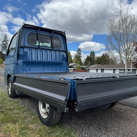 Blue kei truck photo 6