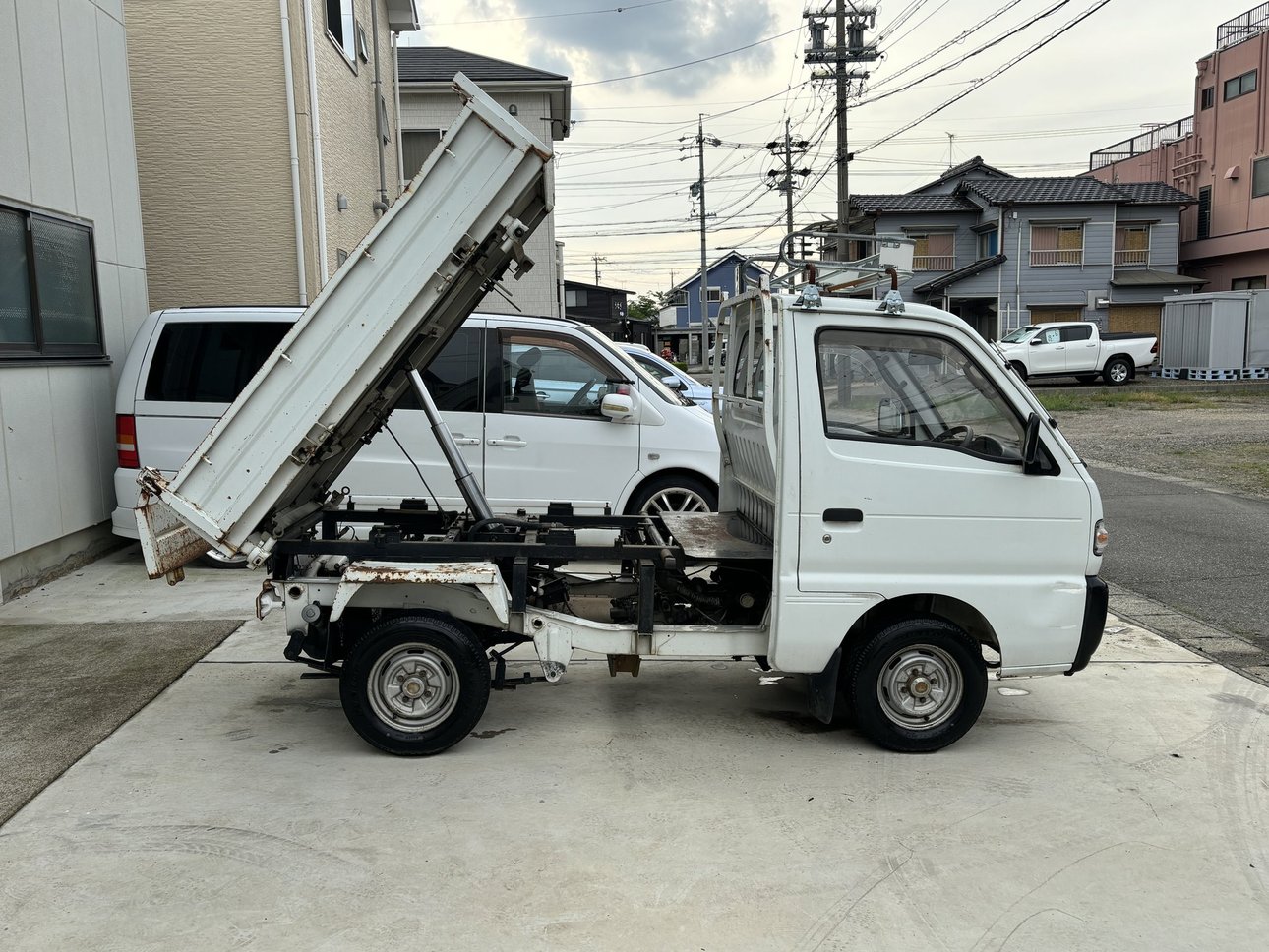 Dump kei truck photo 2