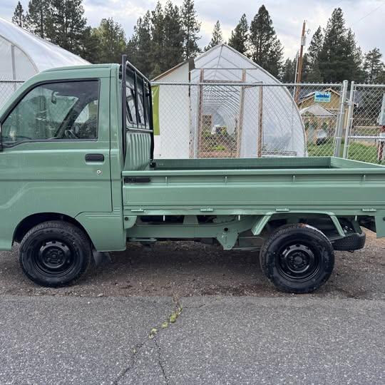 Green kei truck photo 3
