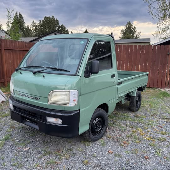 Green kei truck photo 6